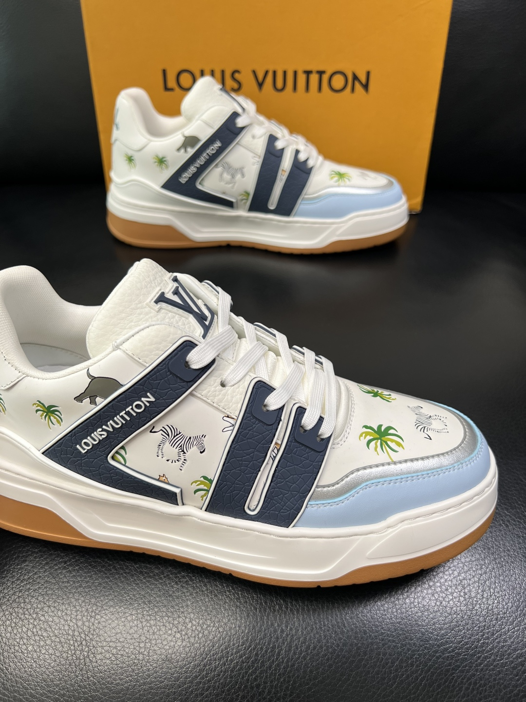 LV